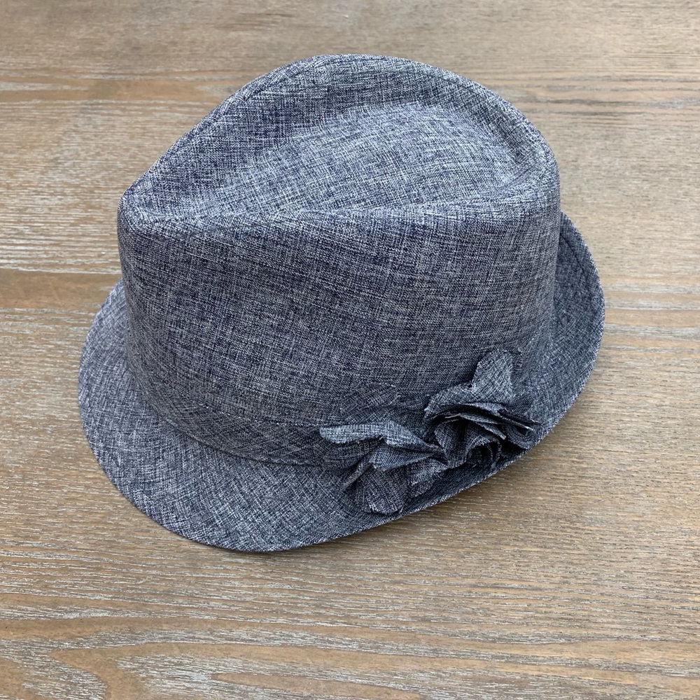 ❣️2/$40❣️ Chambray Fedora Hat - Picture 5 of 7